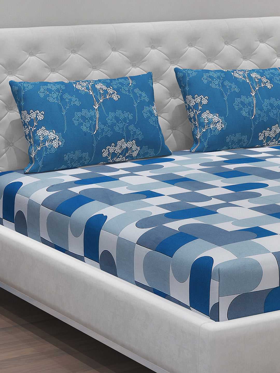 MOCA by Monte Carlo 104 GSM Cotton Double Bedsheet (2 Pcs Set)