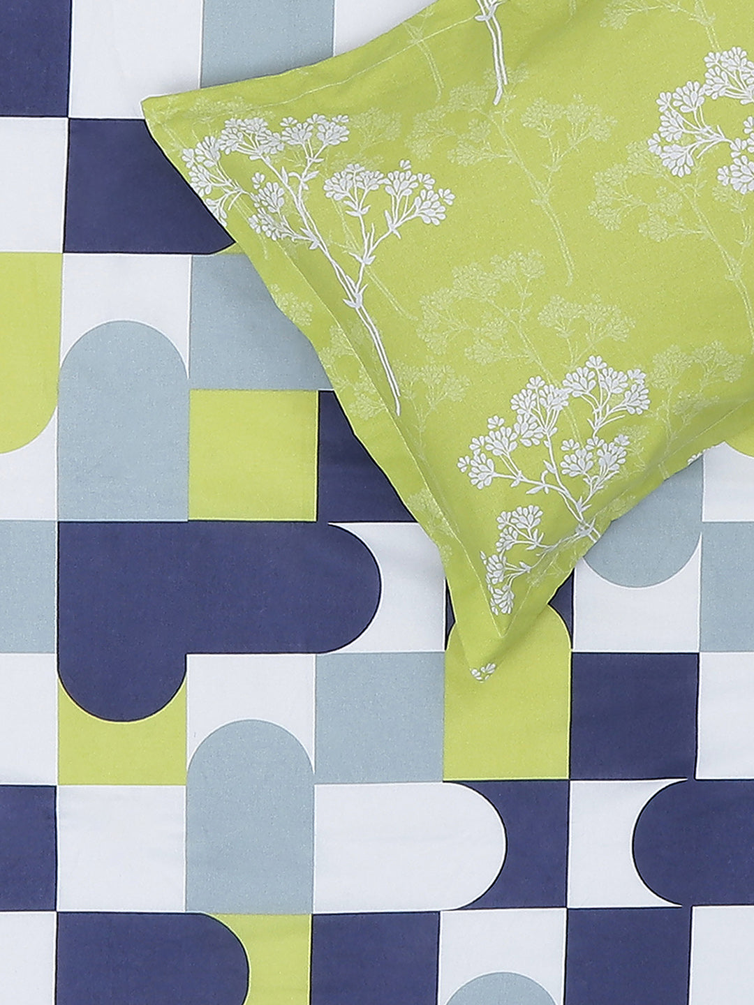 MOCA by Monte Carlo 104 GSM Cotton Double Bedsheet (2 Pcs Set)