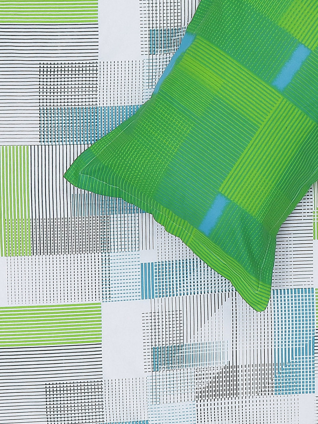 MOCA by Monte Carlo 104 GSM Cotton Double Bedsheet (2 Pcs Set)