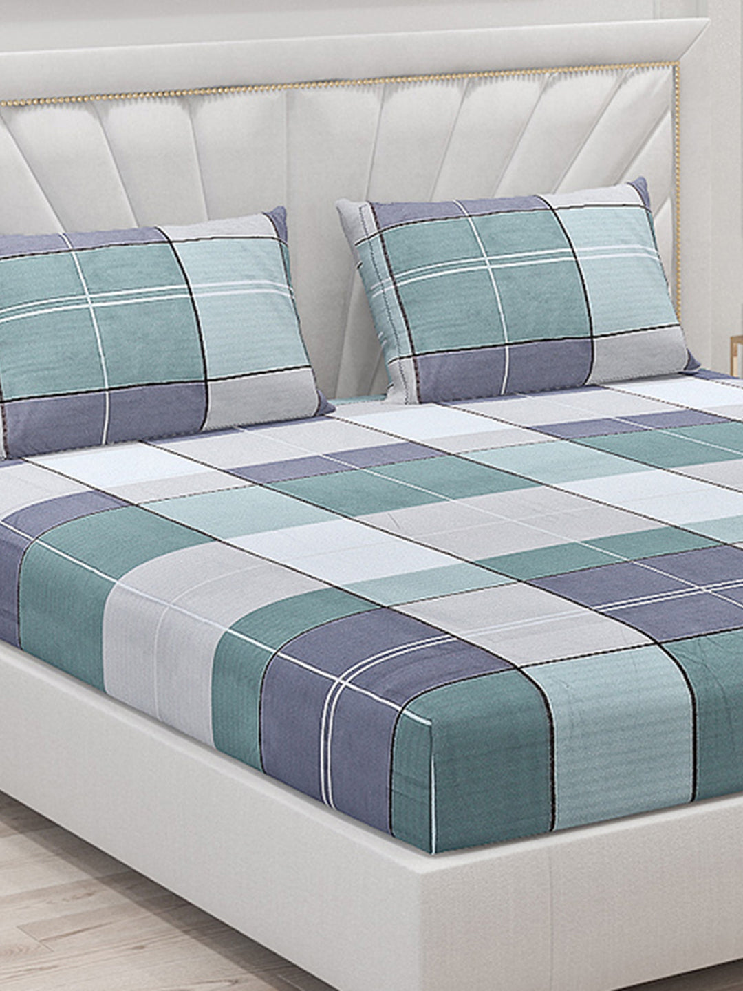 130 GSM Polyester Double Bed Bedsheet with 2 Pillow Covers