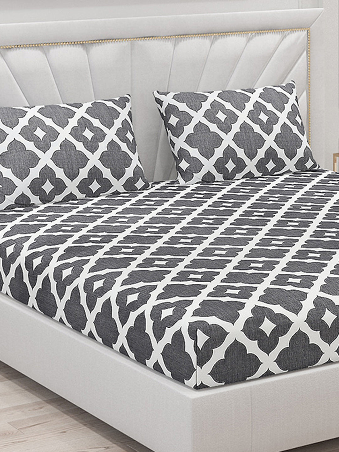 130 GSM Polyester Double Bed Bedsheet with 2 Pillow Covers