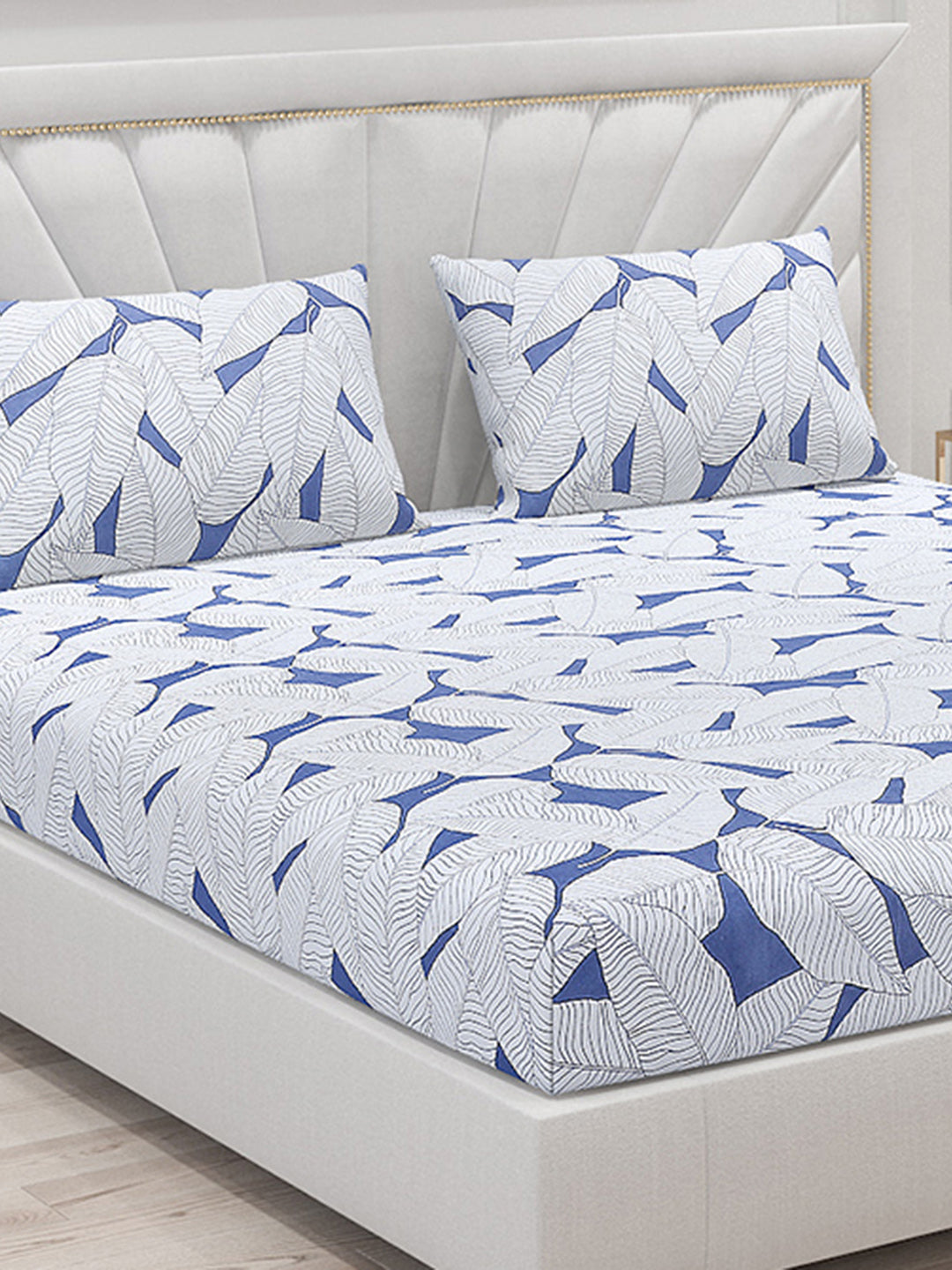 130 GSM Polyester Double Bed Bedsheet with 2 Pillow Covers