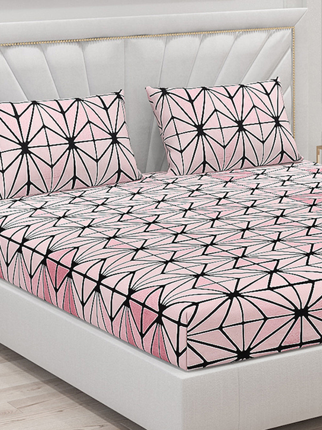 130 GSM Polyester Double Bed Bedsheet with 2 Pillow Covers