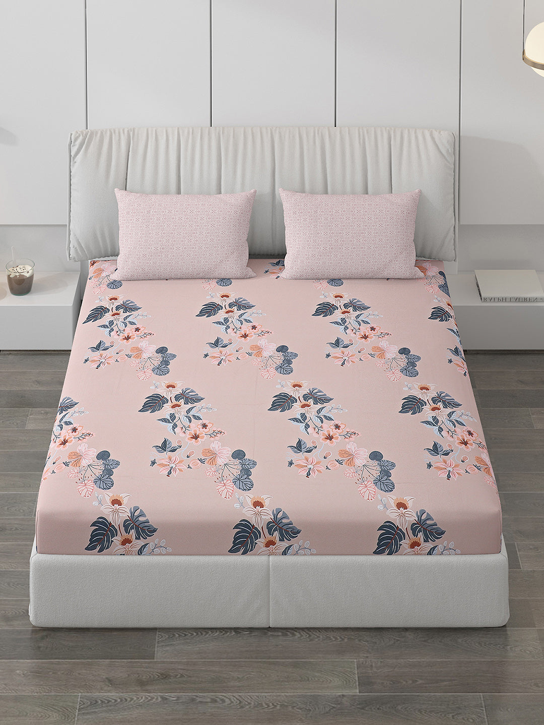 130 GSM Polyester Double Bed Bedsheet with 2 Pillow Covers