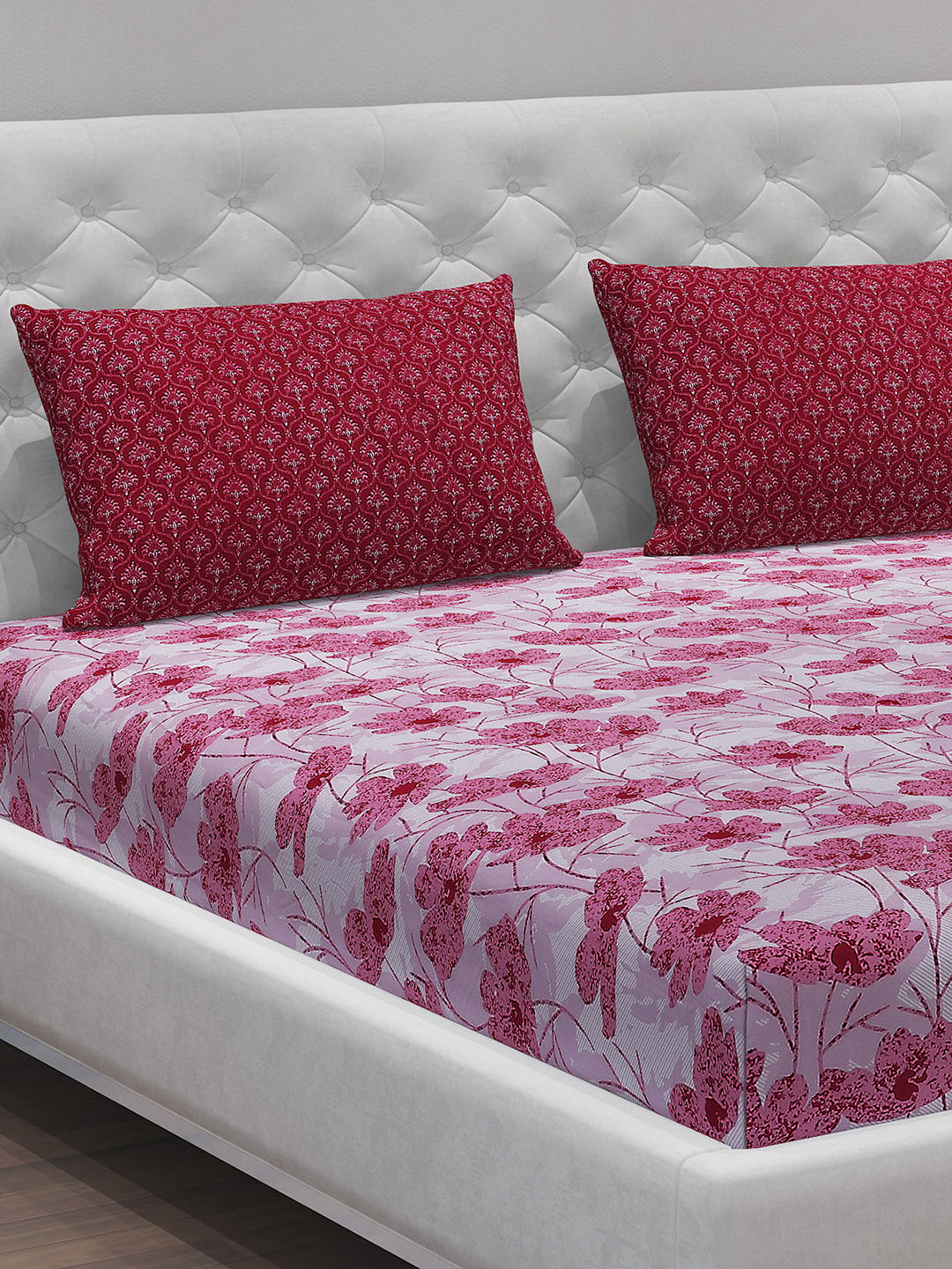 MOCA by Monte Carlo 144 TC Cotton King Bedsheet with 2 Pillow Covers