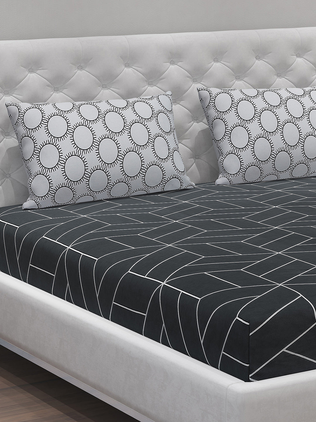 MOCA by Monte Carlo 144 TC Cotton King Bedsheet with 2 Pillow Covers