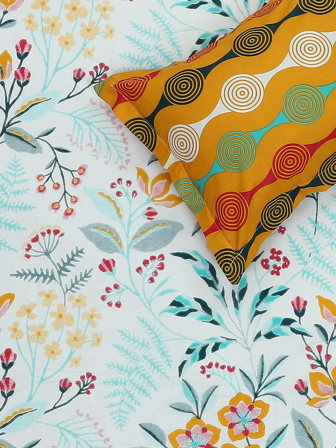 MOCA by Monte Carlo 144 TC Cotton King Bedsheet with 2 Pillow Covers