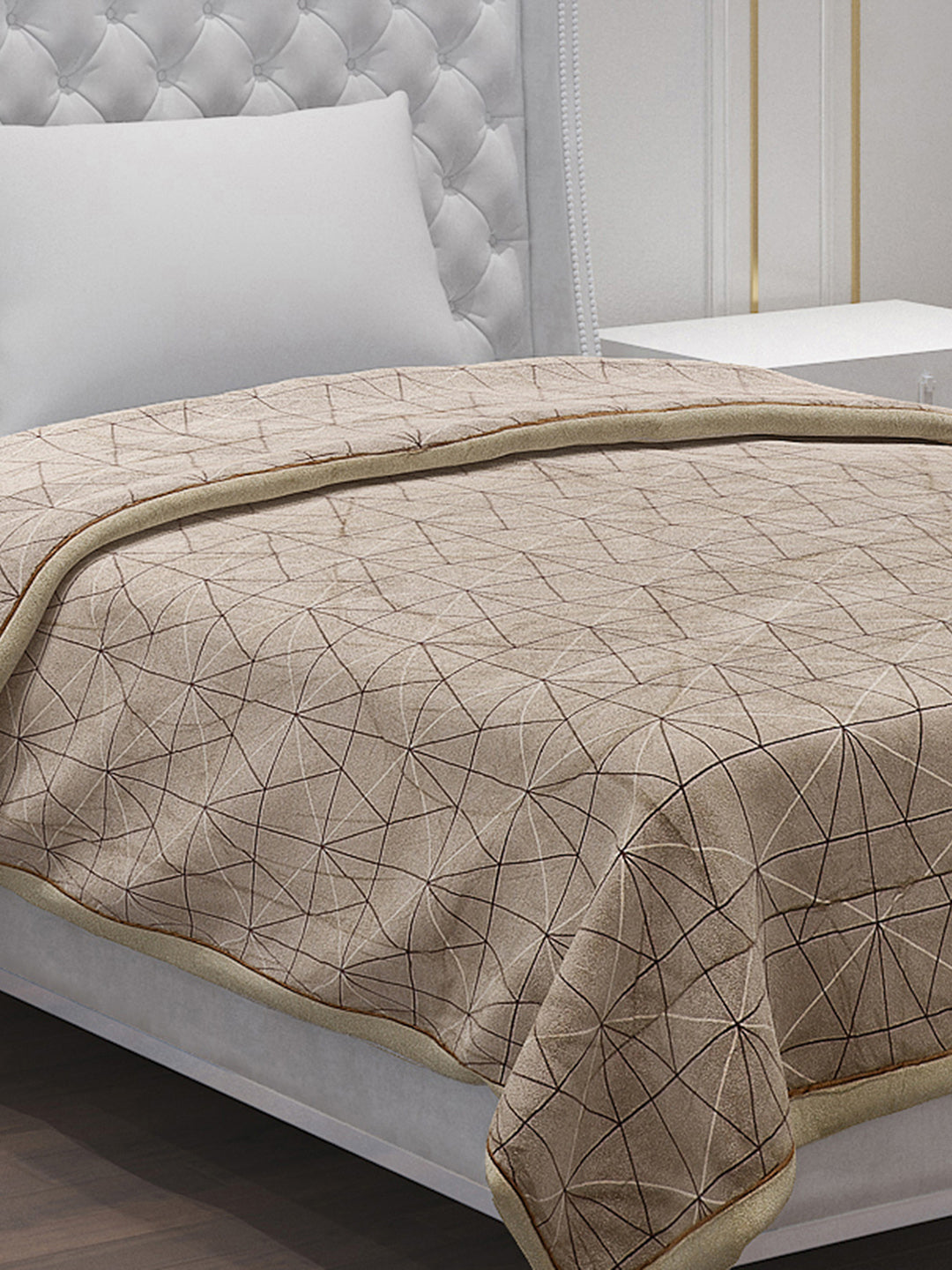 Printed 100% Polyester Single Bed Comforter for AC Room