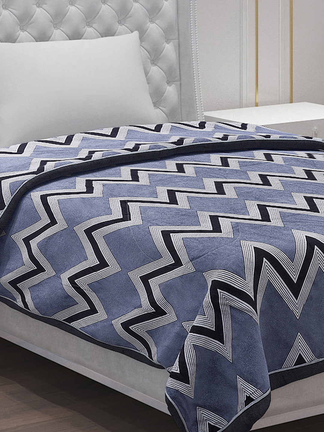 Printed 100% Polyester Single Bed Comforter for AC Room