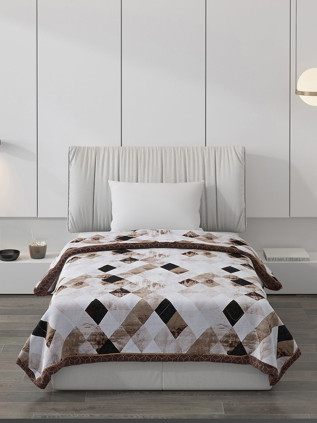 Printed 100% Polyester Single Bed Comforter for AC Room