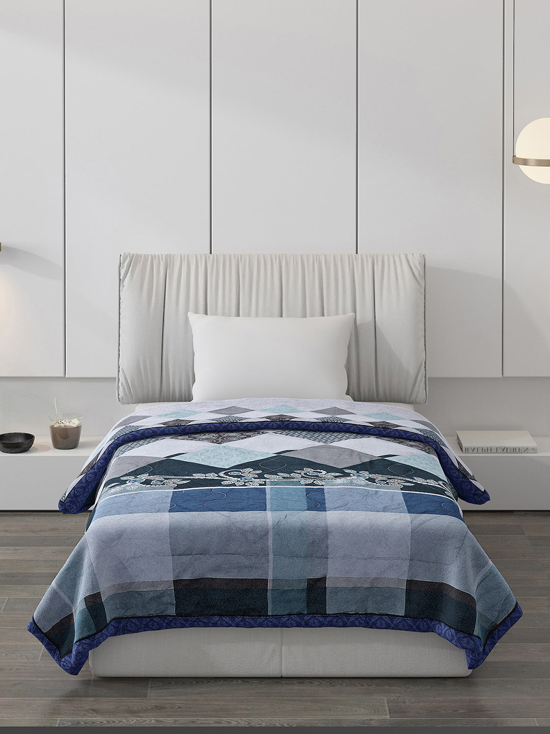 Printed Polyester Single Bed Comforter for AC Room