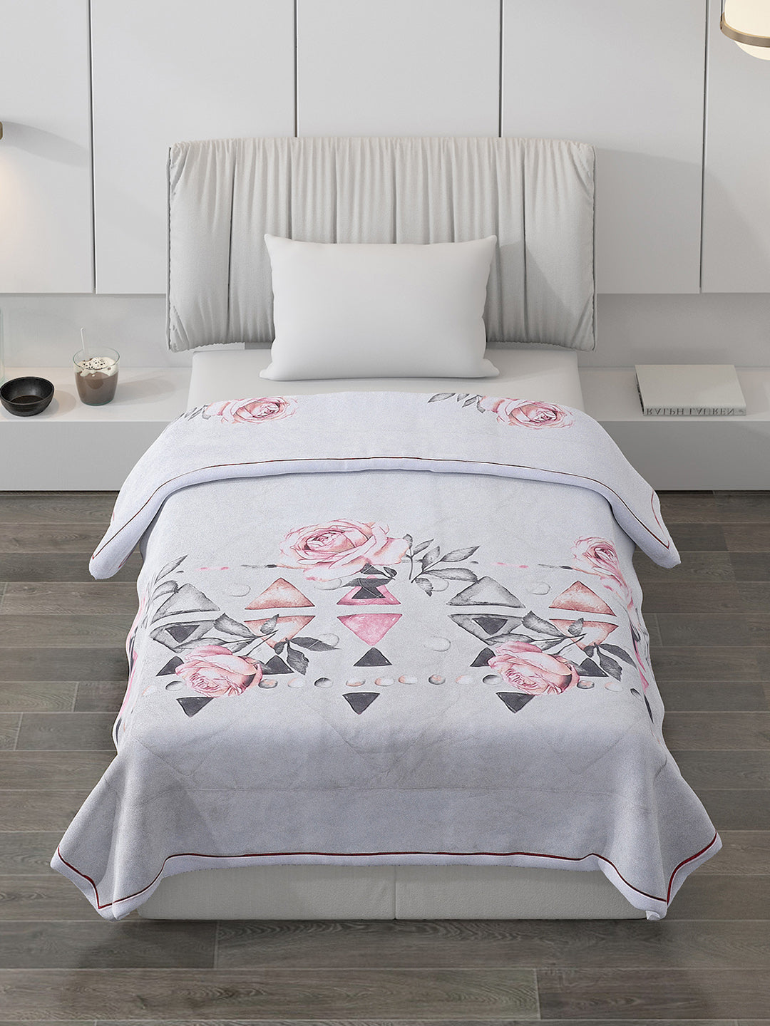 Printed Polyester Single Bed Comforter for AC Room