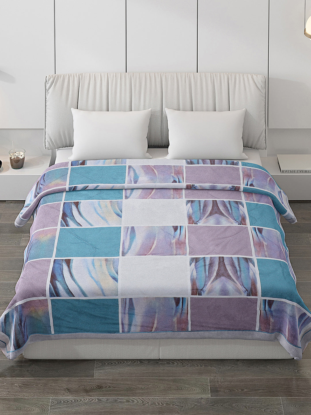 Printed Polyester Double Bed Comforter for AC Room