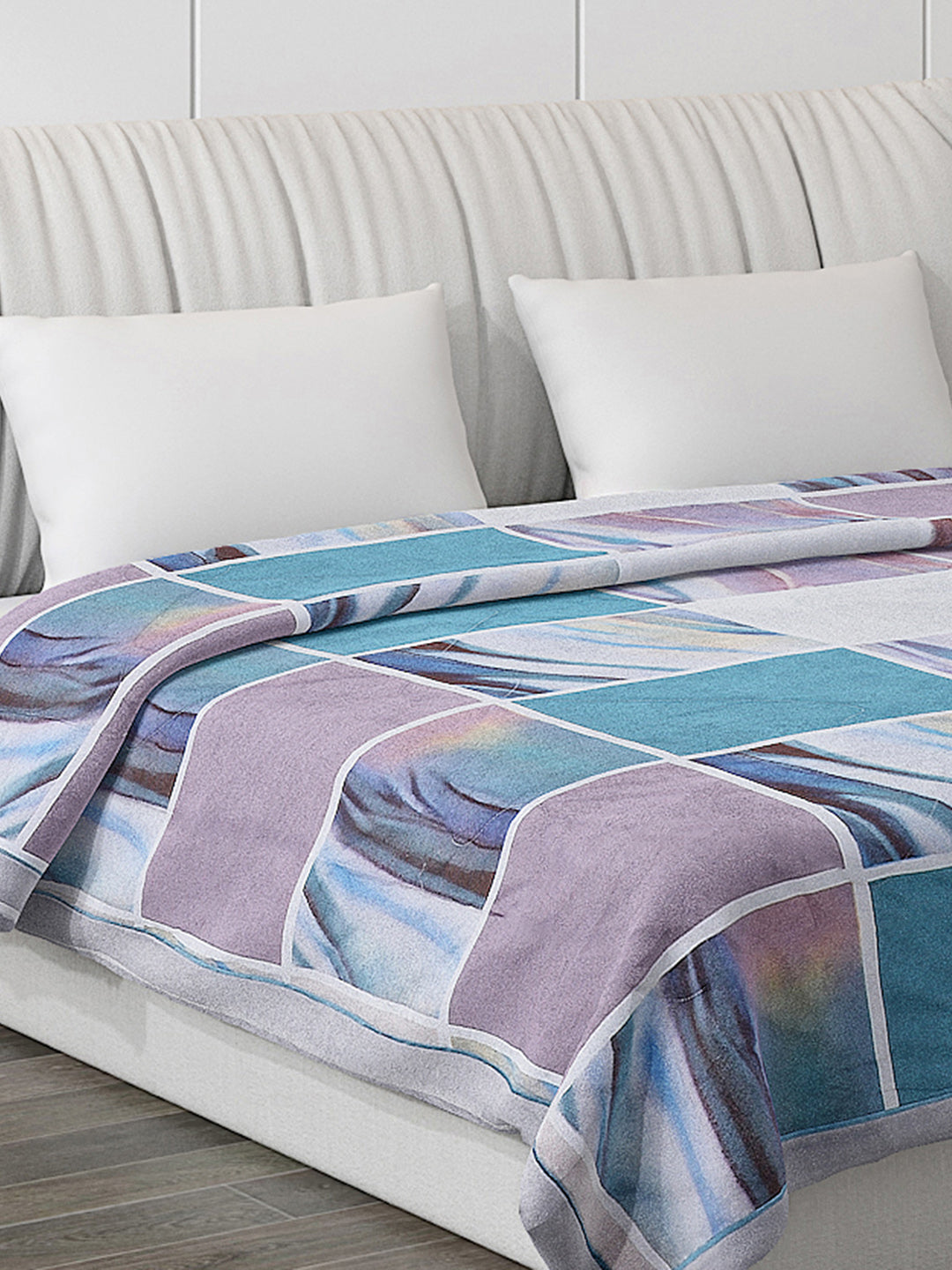 Printed Polyester Double Bed Comforter for AC Room