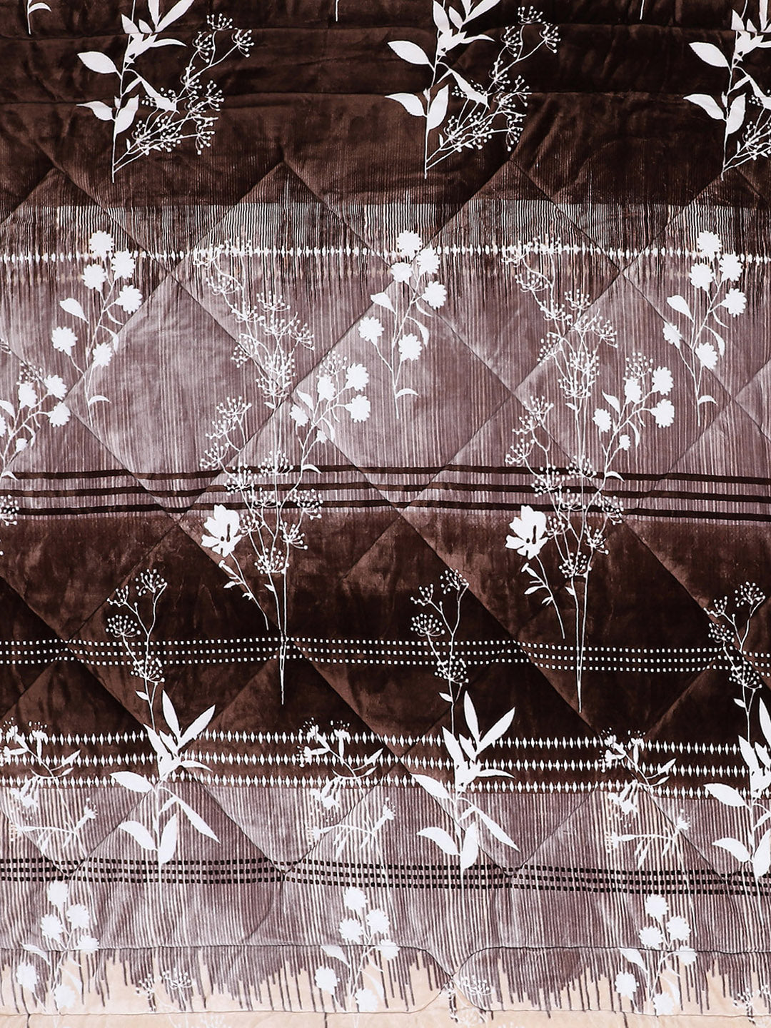 Printed Polyester Double Bed Comforter for Winter