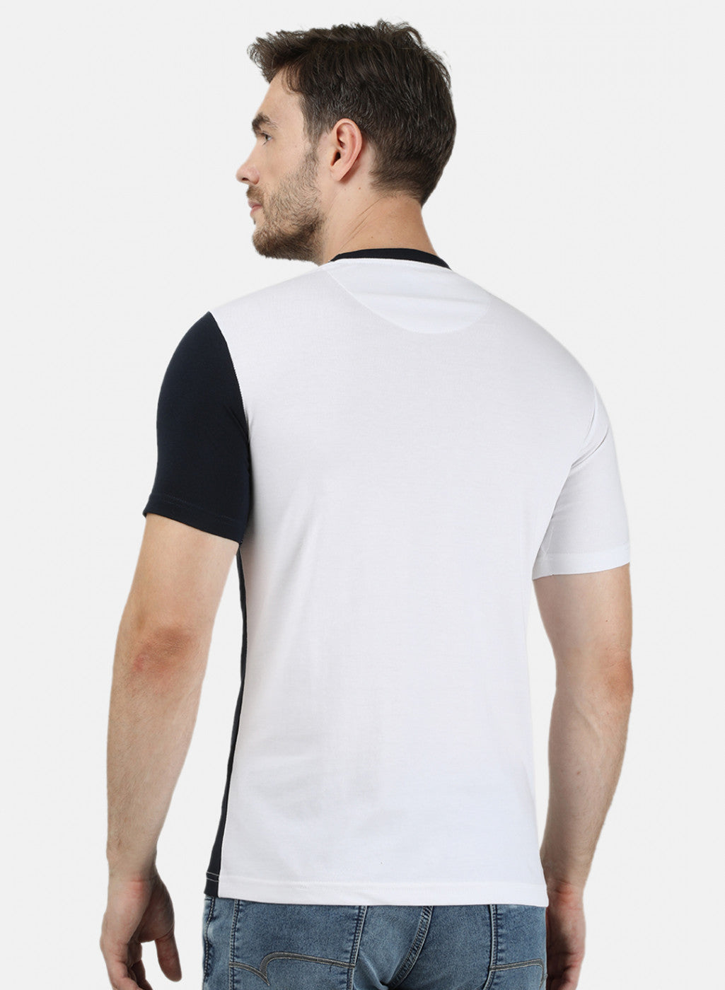 Mens Off White Printed Round Neck T-Shirts