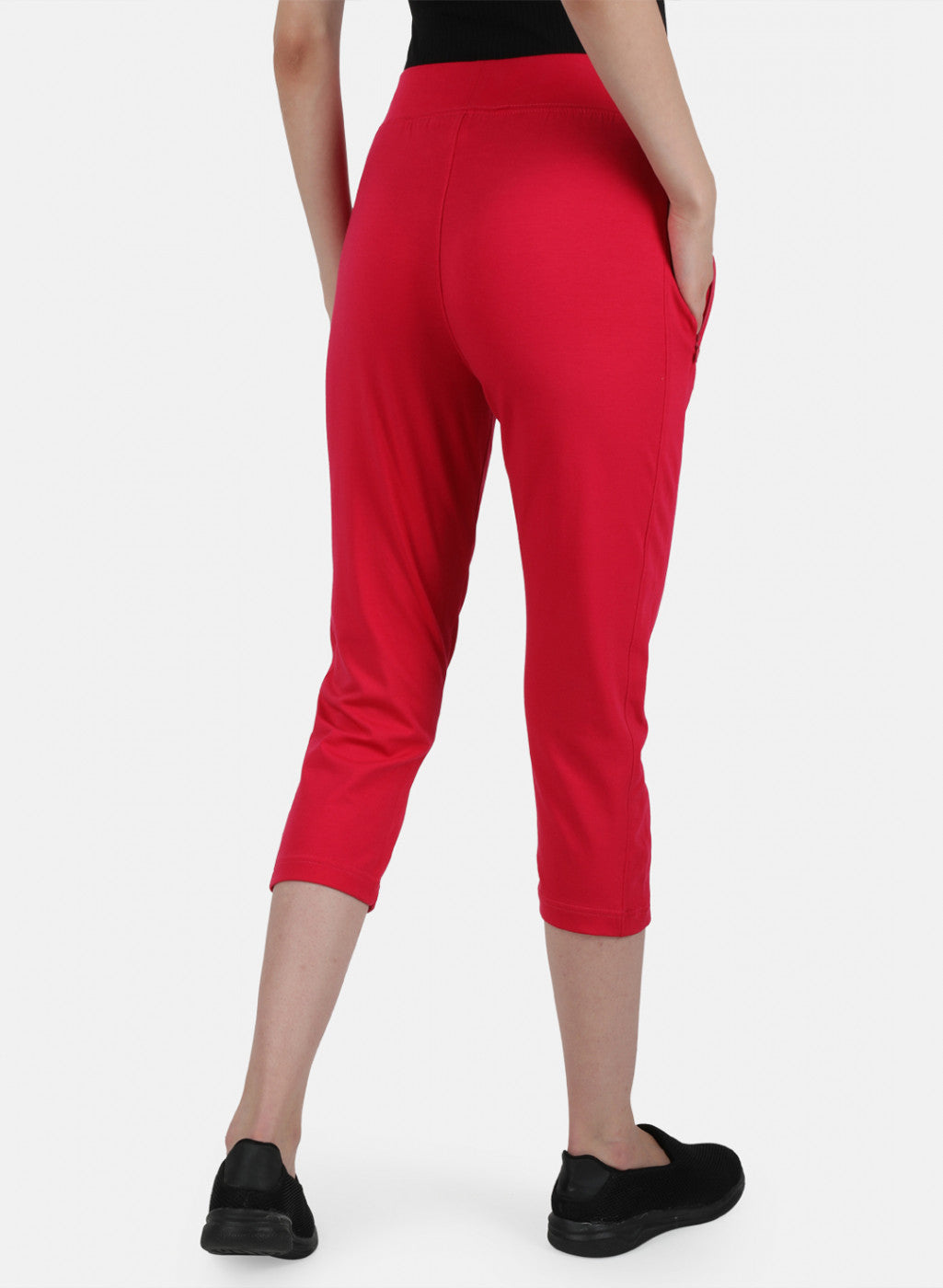 Womens Dark Pink Regular Capri