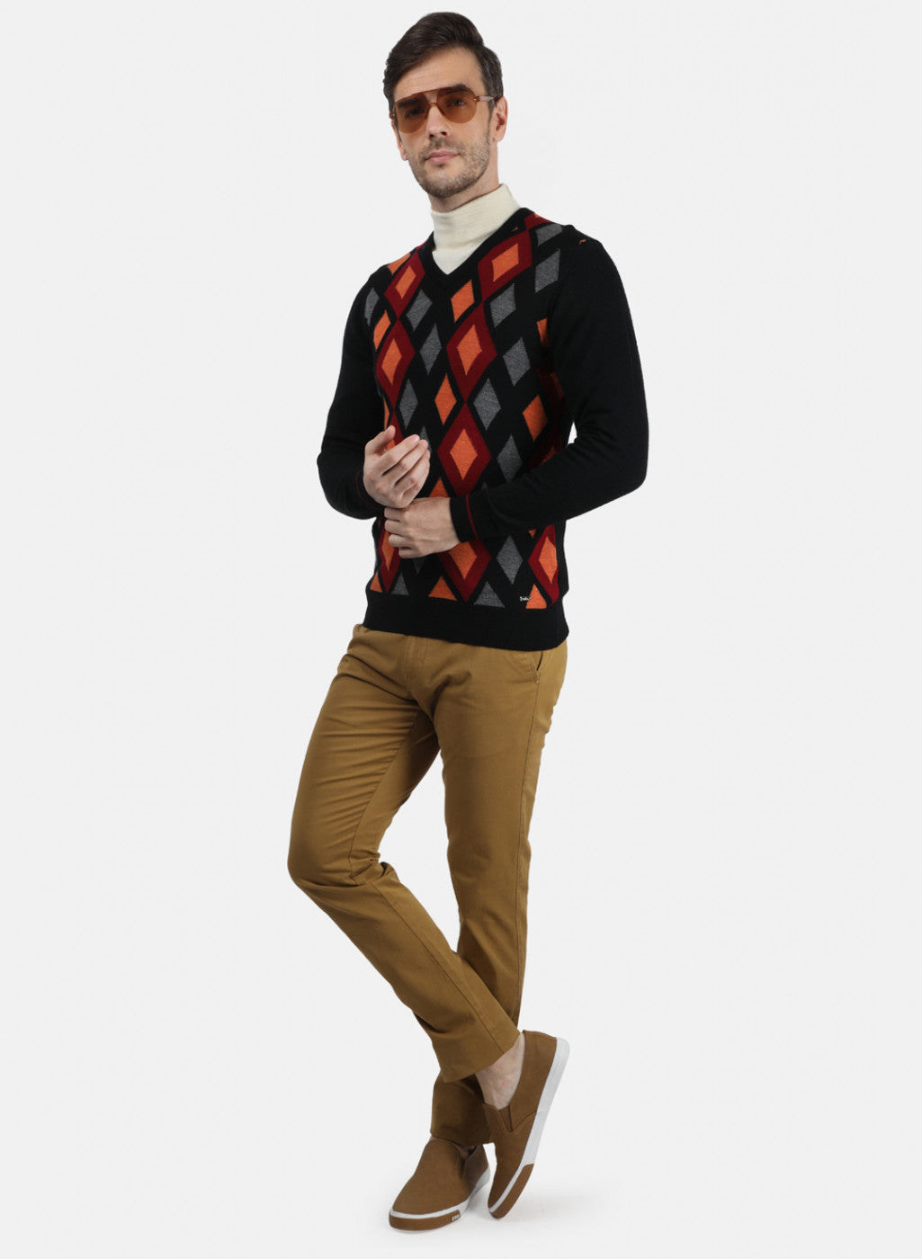 Men Black & Grey Solid Pullover