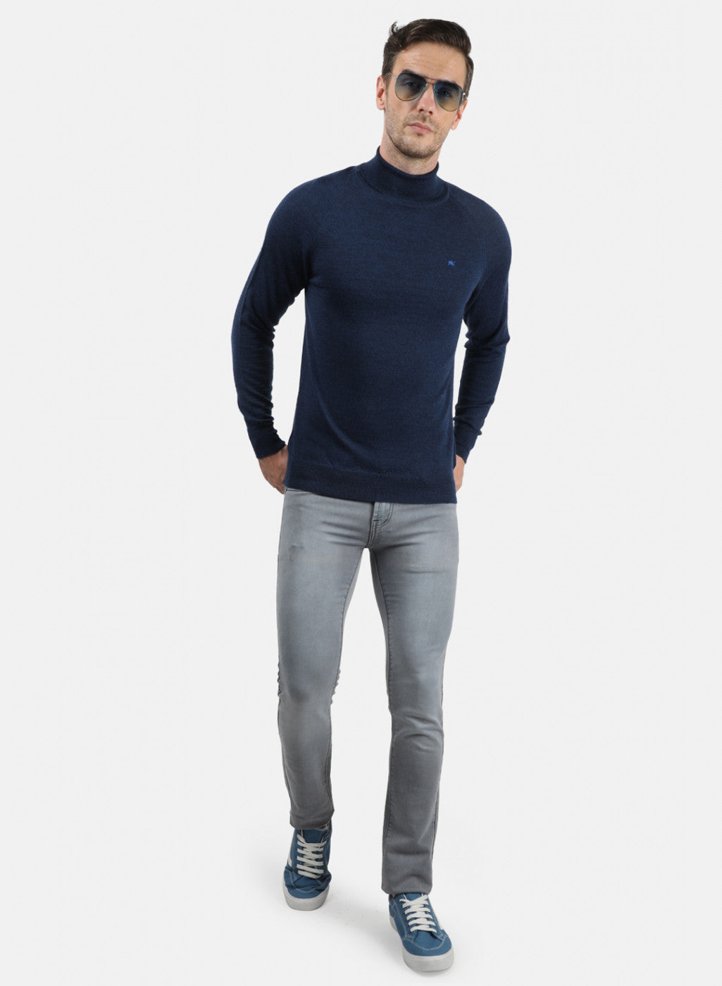 Men NAvy Blue Solid Pullover