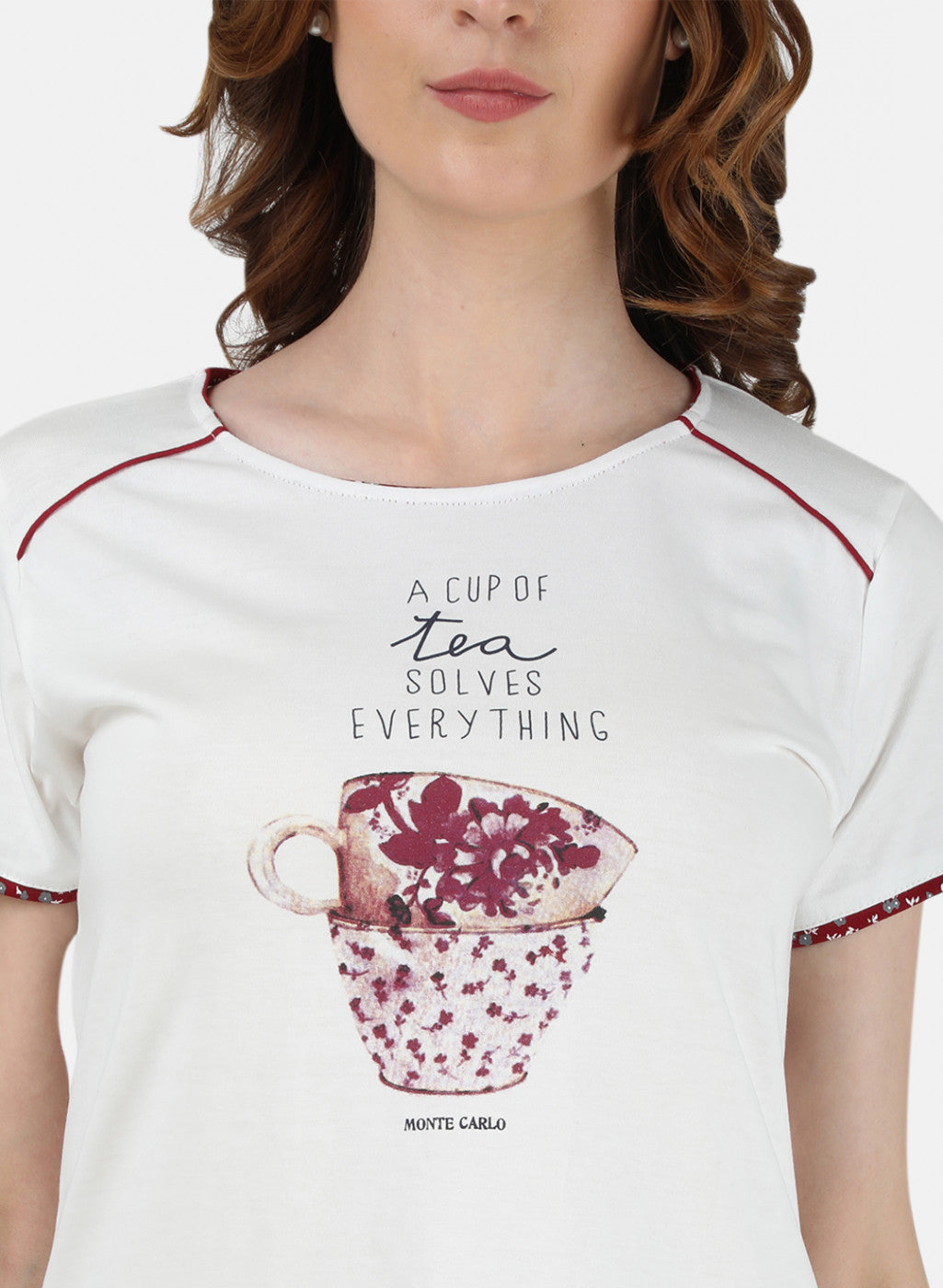 Womens Off White & Maroon Printed Capri Set