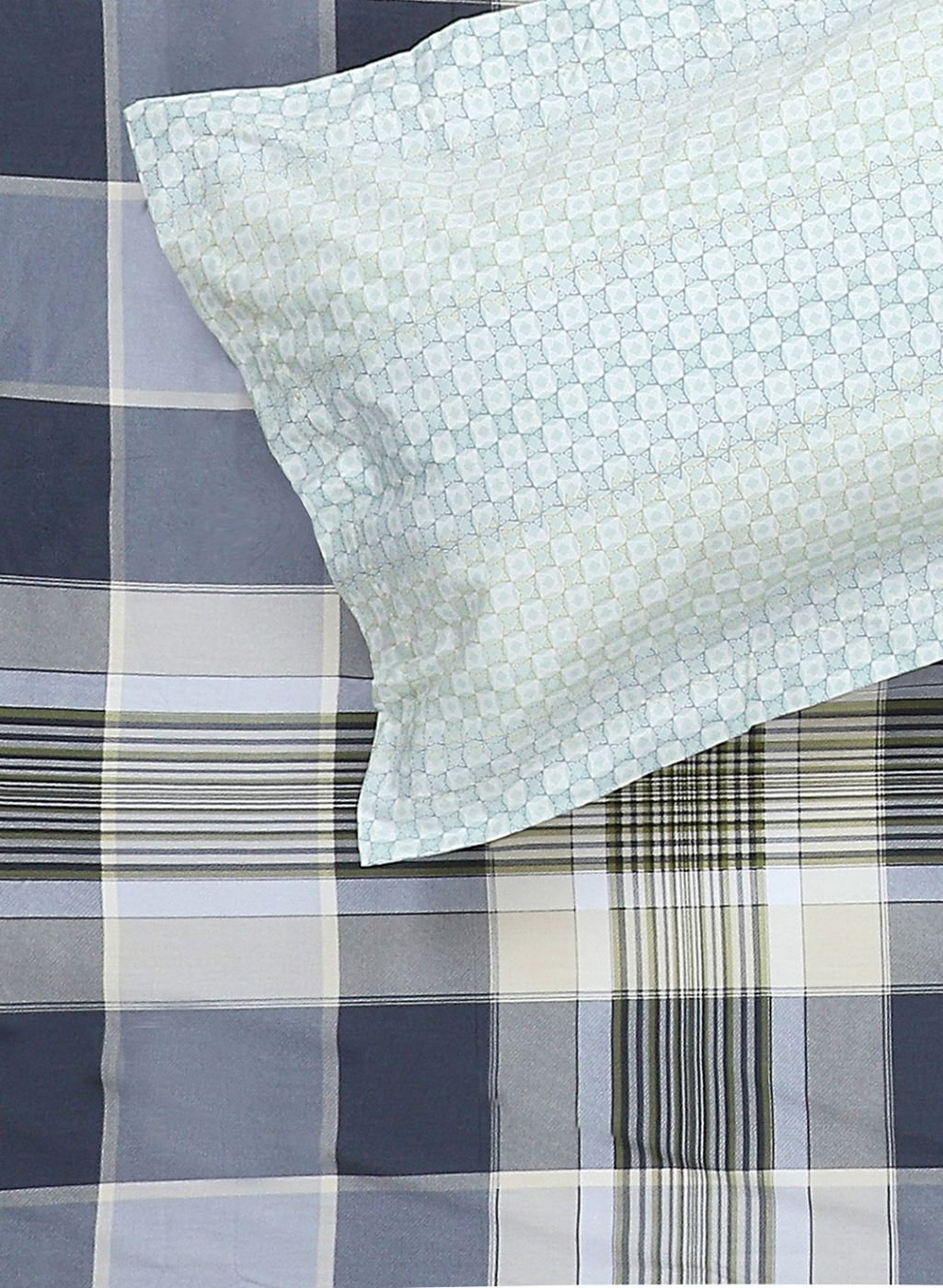 200TC Pure Cotton King Bedsheet with 2 Pillow Covers