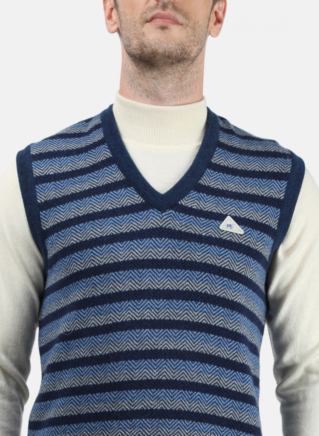 Men Blue Solid Sweater