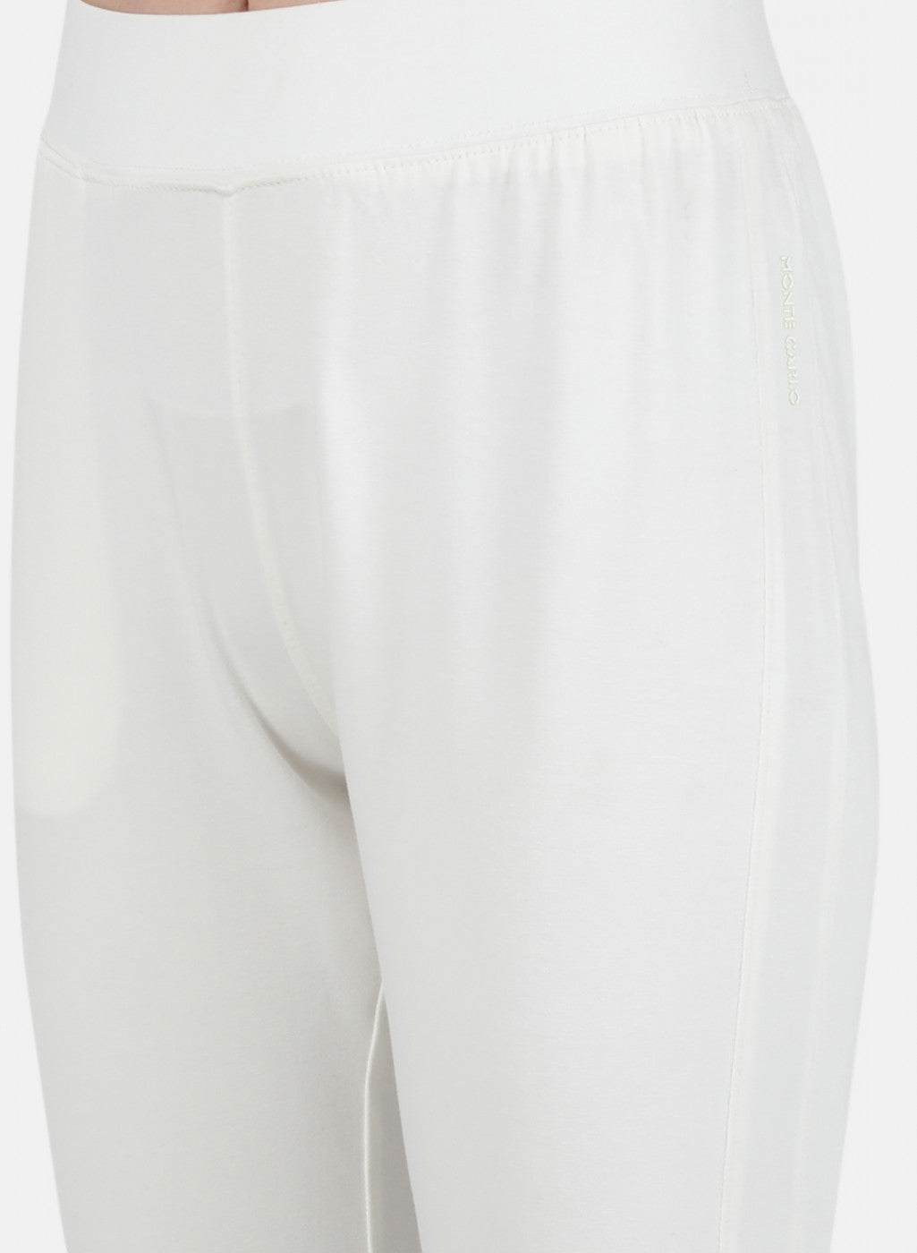 Womens Off White Regular Capri