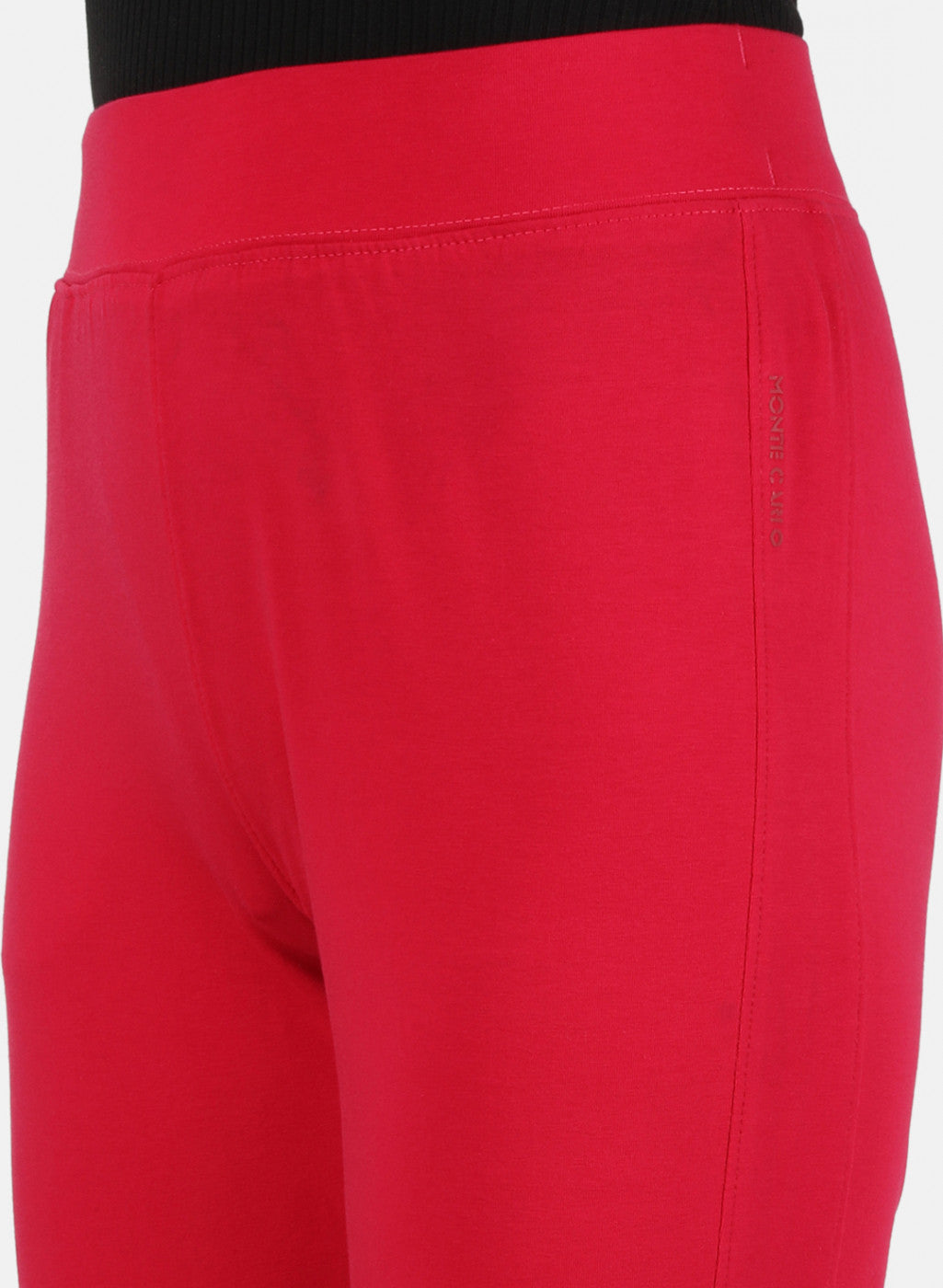 Womens Dark Pink Regular Capri