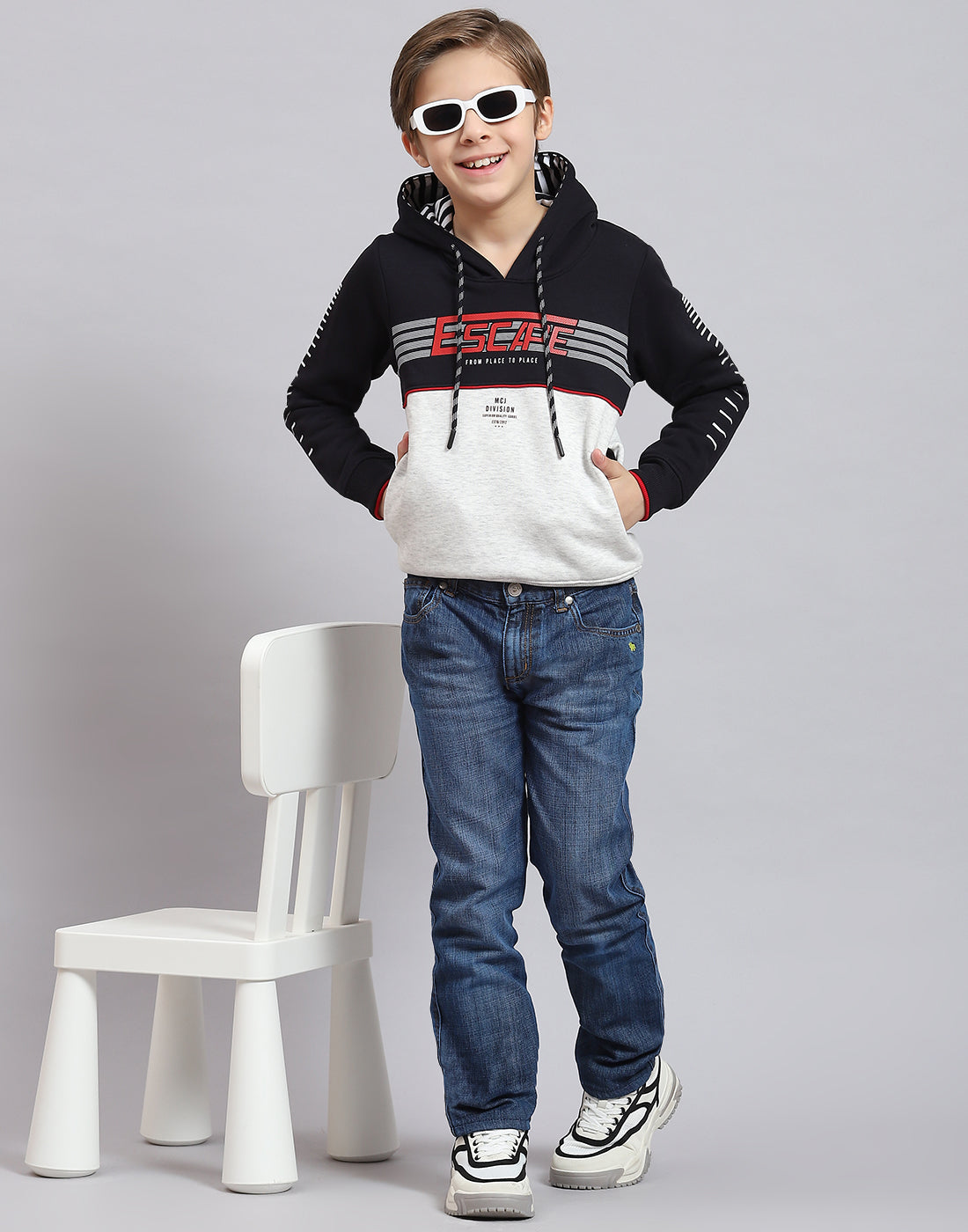 Boys Navy Blue Printed Hooded Full Sleeve Sweatshirt