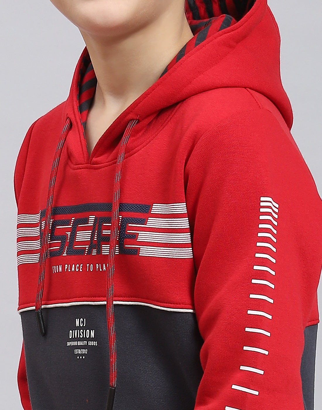 Boys Red Printed Hooded Full Sleeve Sweatshirt