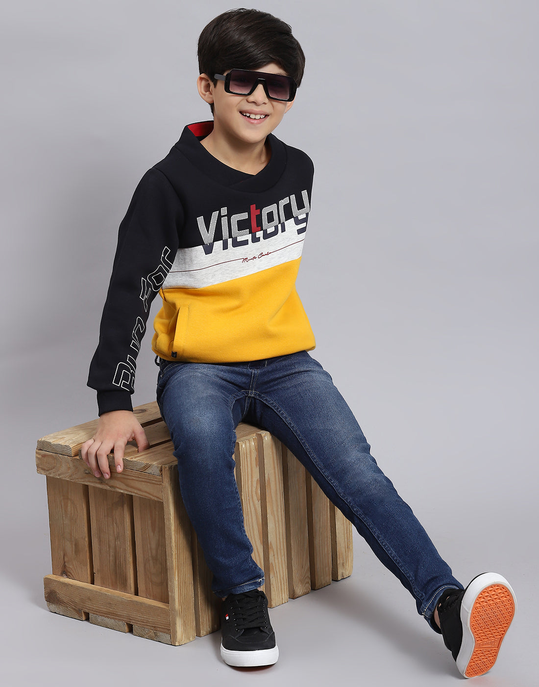 Boys Mustard Solid F Neck Full Sleeve Sweatshirt