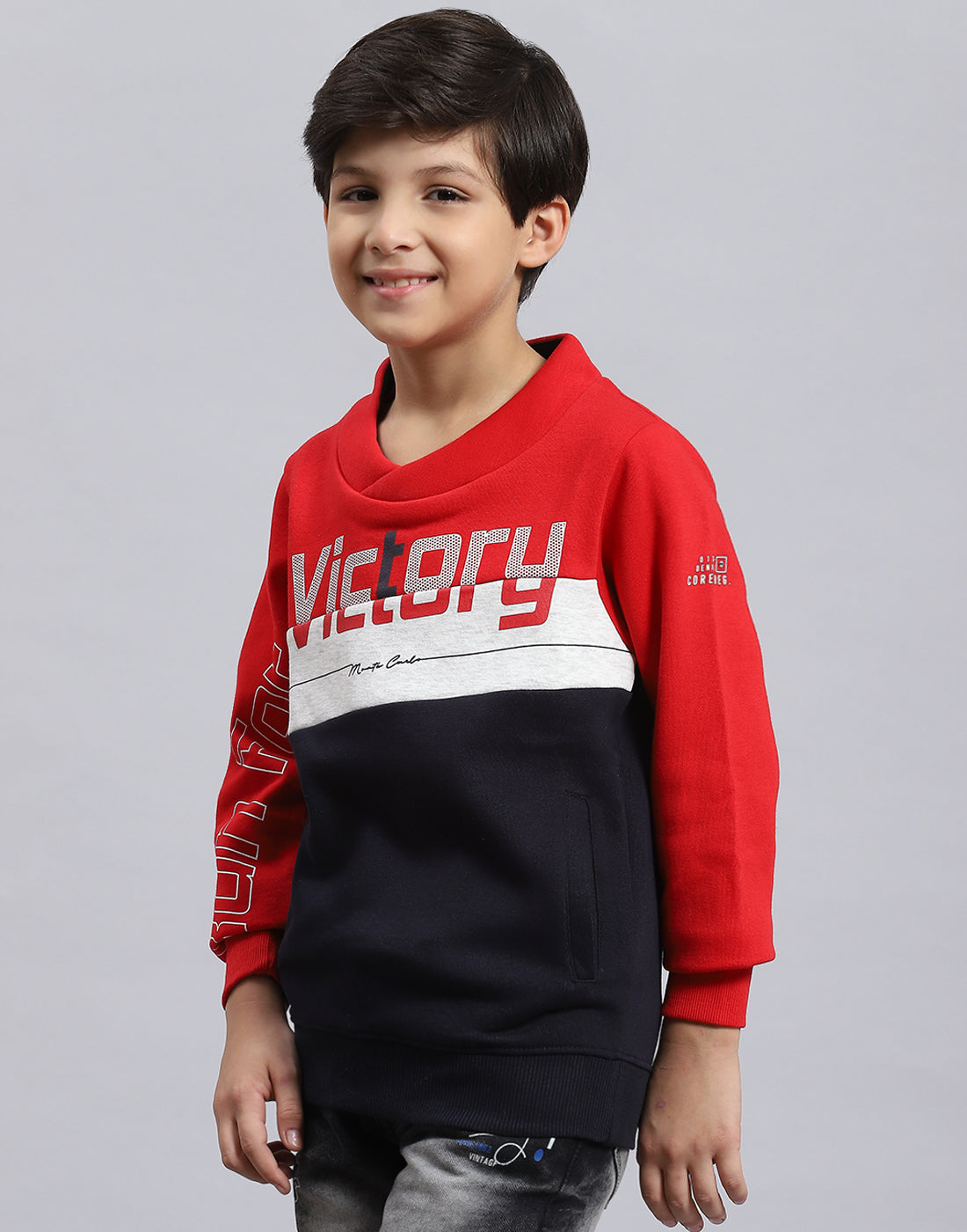 Boys Red Solid F Neck Full Sleeve Sweatshirt