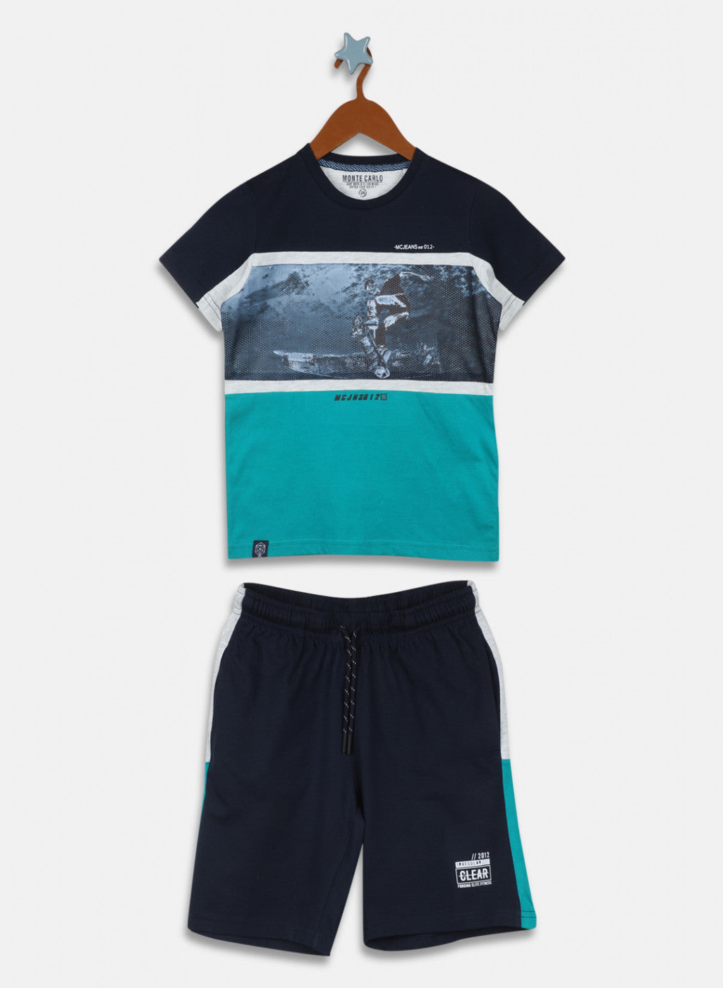 HUGO BOYS NAVY BERMUDAS G01183