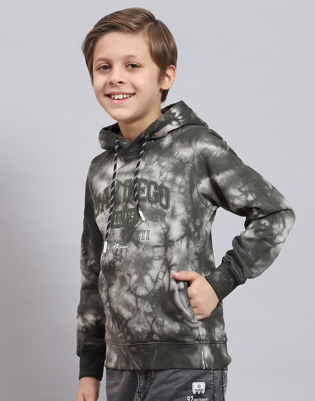 Boys Olive Printed Hooded Full Sleeve Sweatshirt