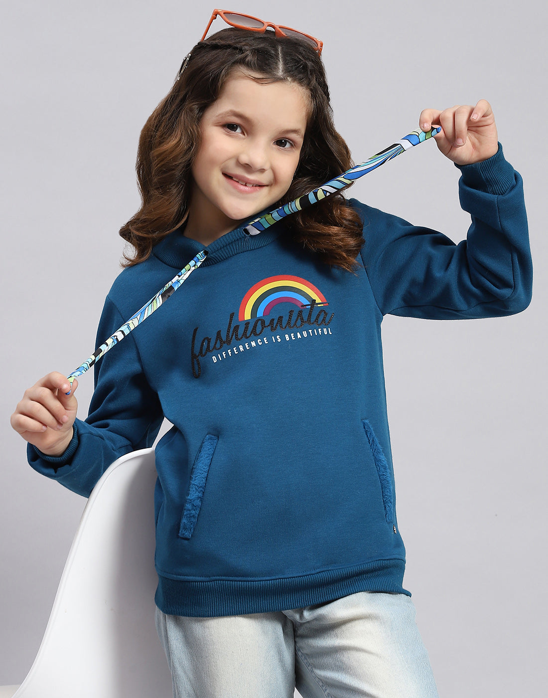 Girls Teal Blue Printed Round Neck Full Sleeve Sweatshirt