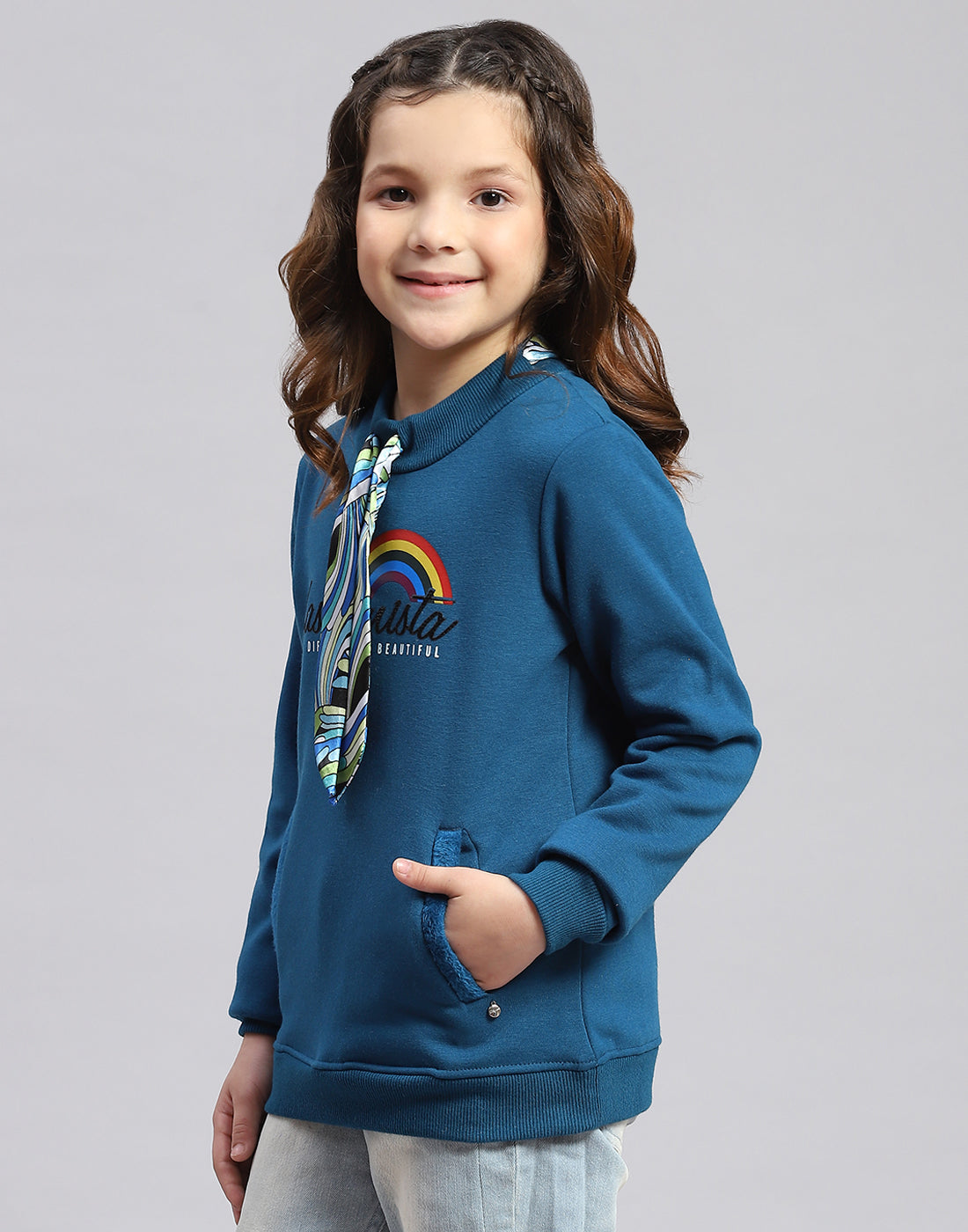 Girls Teal Blue Printed Round Neck Full Sleeve Sweatshirt