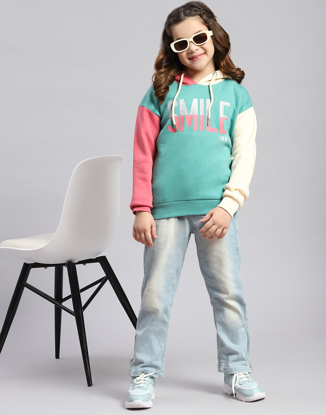 Girls Turquoise Blue Printed Hooded Full Sleeve Sweatshirt