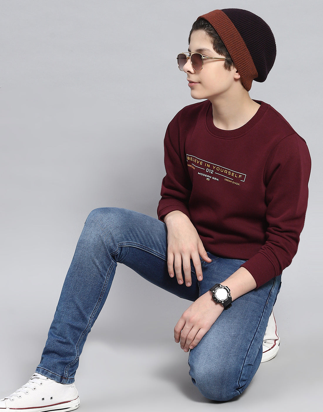 Boys Maroon Printed Round Neck Full Sleeve Sweatshirt