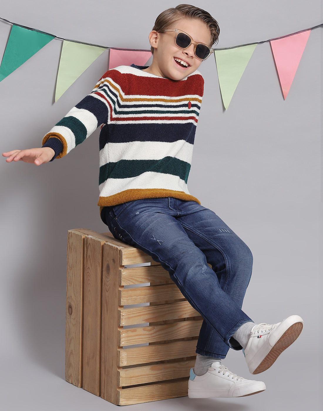 Boys White Stripe Round Neck Full Sleeve Sweater