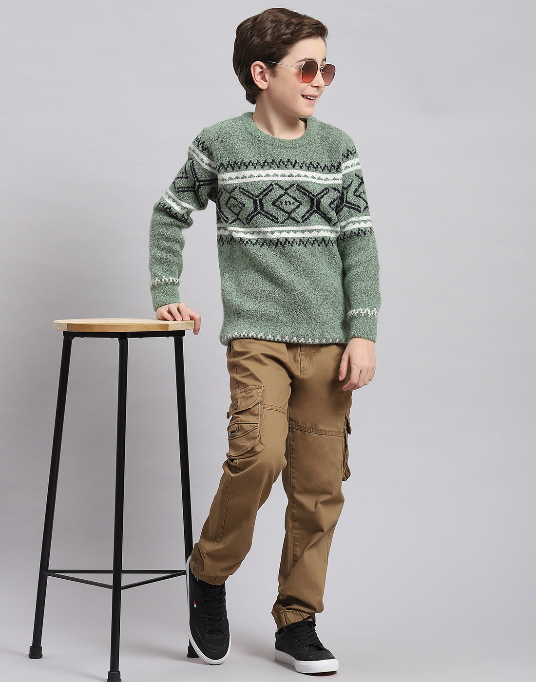 Boys Green Self Design Round Neck Full Sleeve Sweater