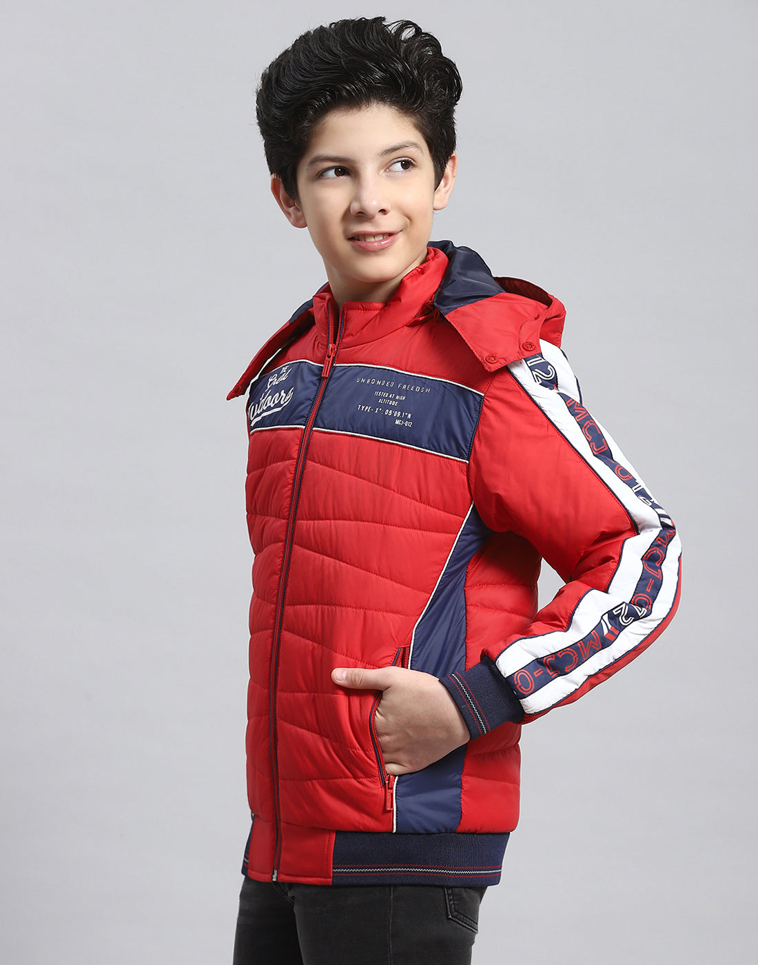 Boys Red Solid Hooded Full Sleeve Boys Jacket