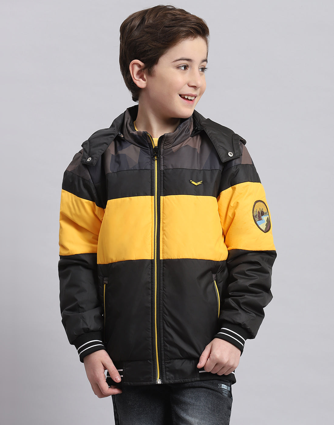 Boys Black Solid Hooded Full Sleeve Boys Jacket