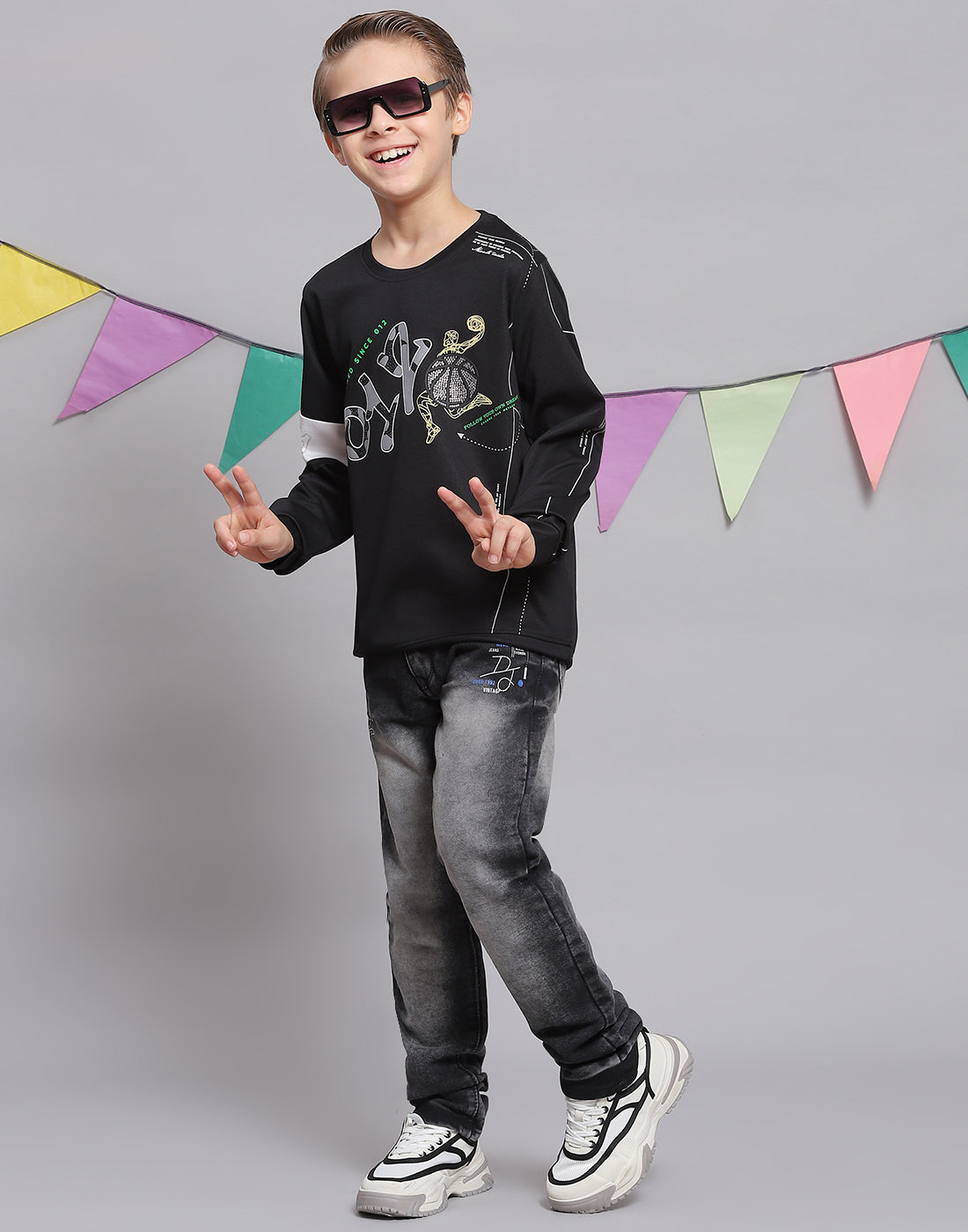 Boys Black Printed Round Neck Full Sleeve T-Shirts