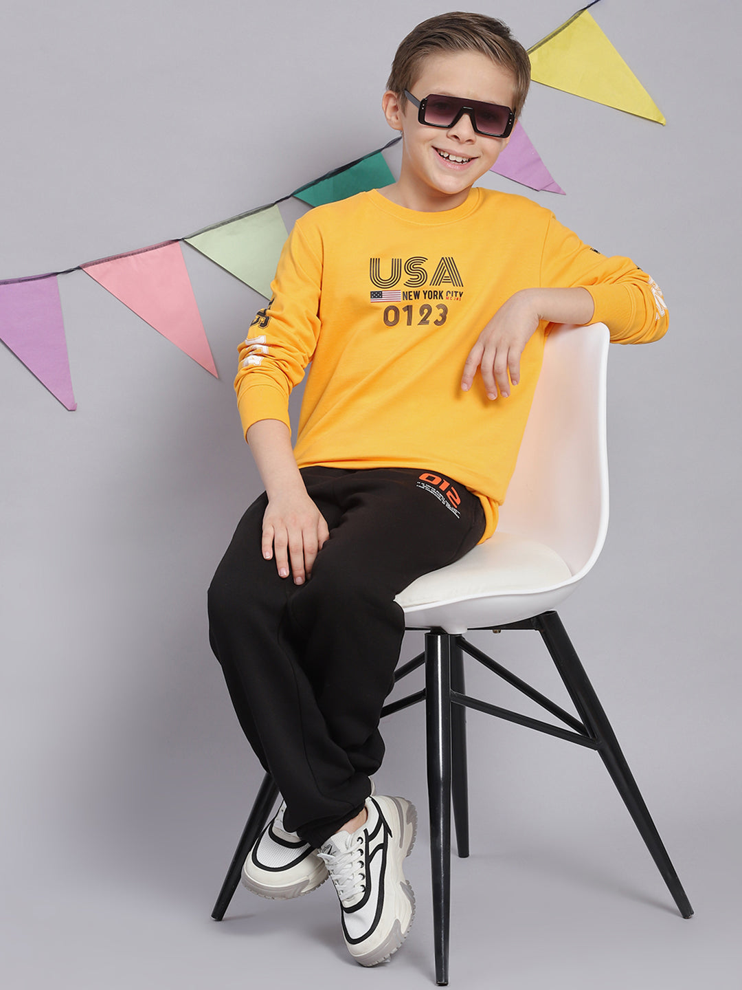 Boys Yellow Printed Round Neck Full Sleeve Sweatshirt