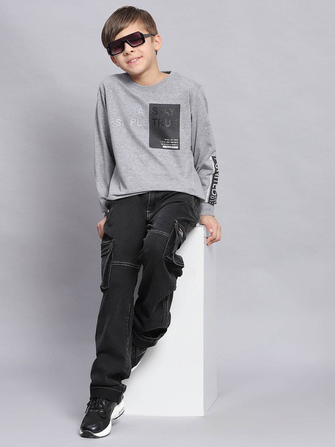 Boys Grey Melange Printed Round Neck Full Sleeve Sweatshirt
