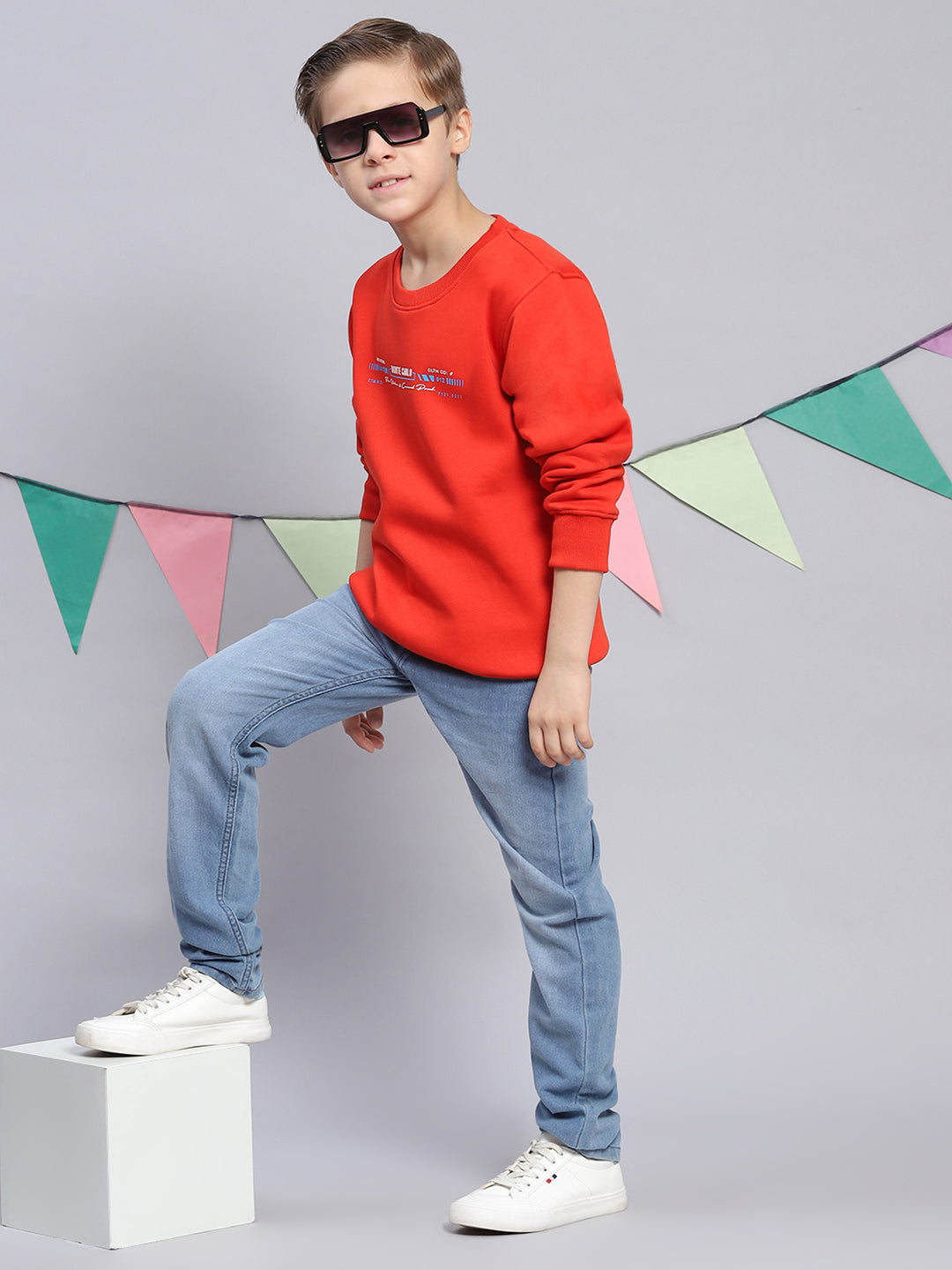 Boys Red Printed Round Neck Full Sleeve Sweatshirt
