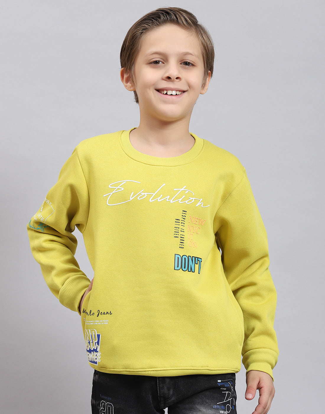 Boys Yellow Printed Round Neck Full Sleeve Sweatshirt
