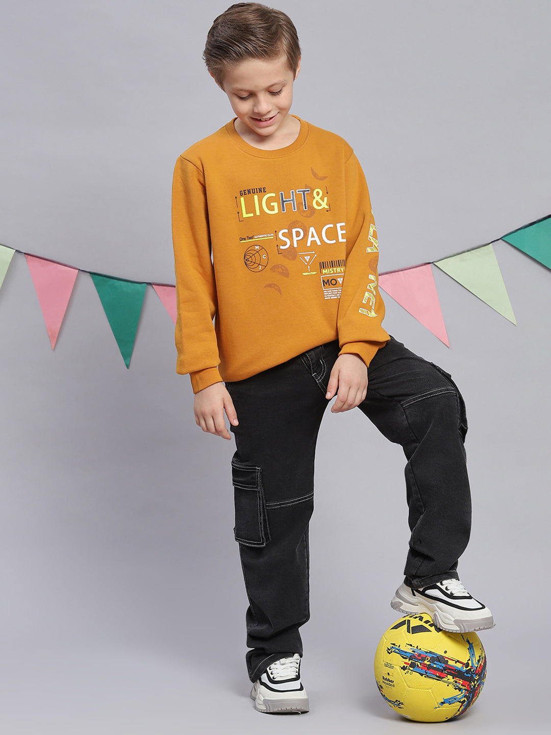 Boys Mustard Printed Round Neck Full Sleeve Sweatshirt