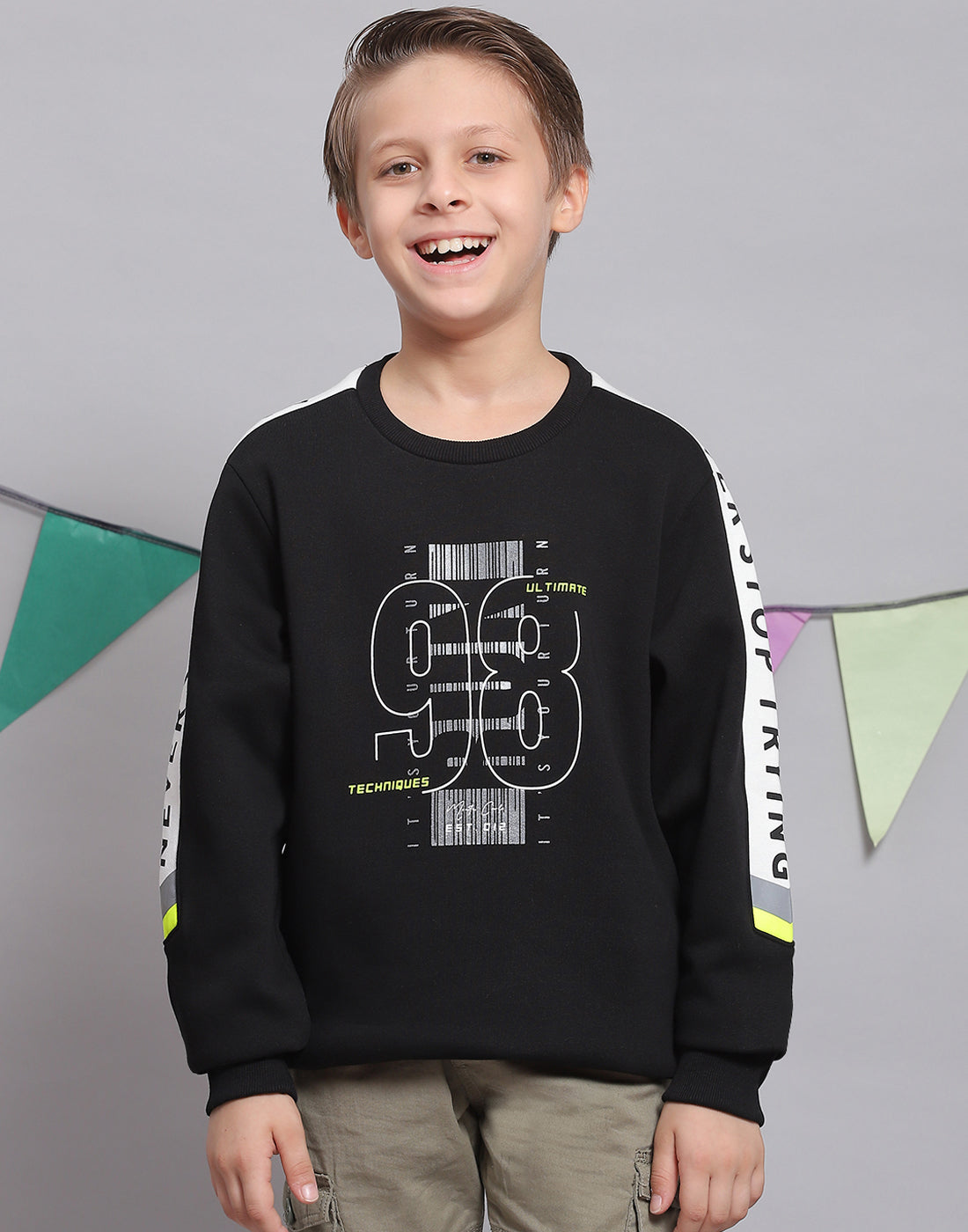 Boys Black Printed Round Neck Full Sleeve Sweatshirt