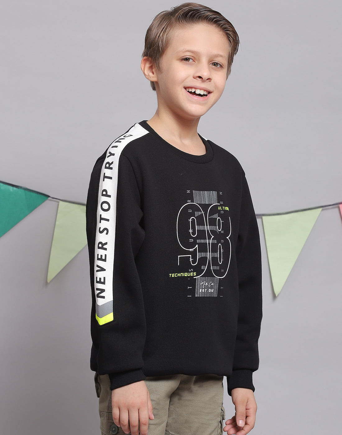 Boys Black Printed Round Neck Full Sleeve Sweatshirt